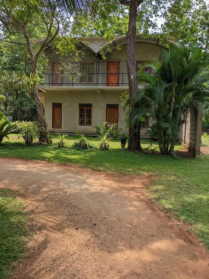 Afenta Motel- Mihintale Ngoại thất bức ảnh