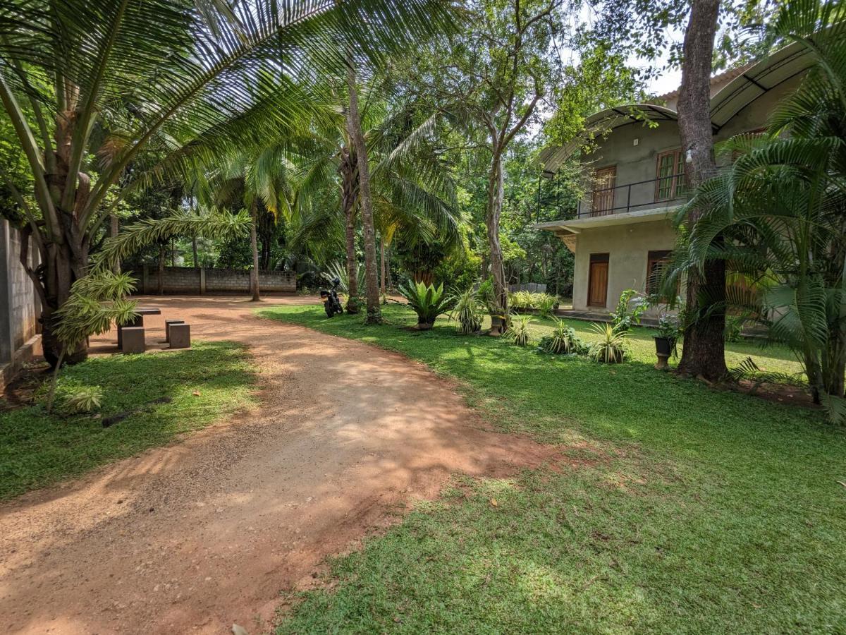 Afenta Motel- Mihintale Ngoại thất bức ảnh